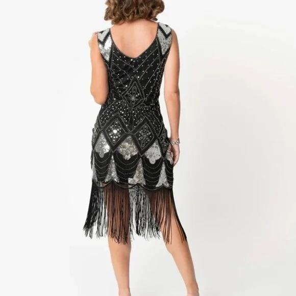 Unique Vintage 1920's Gatsby Flapper Dress Black and Silver Size Large - Picture 2 of 6